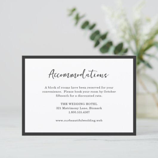 Modern Typography Minimalist Wedding Informatiekaartje (Staand voorkant)