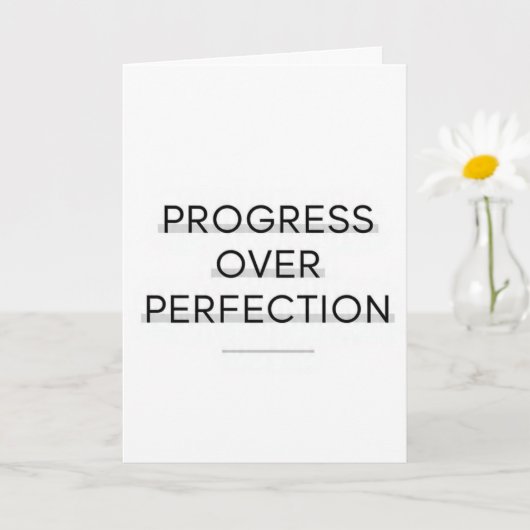 Modern typography progress over perfection text kaart (Kleine Plant)