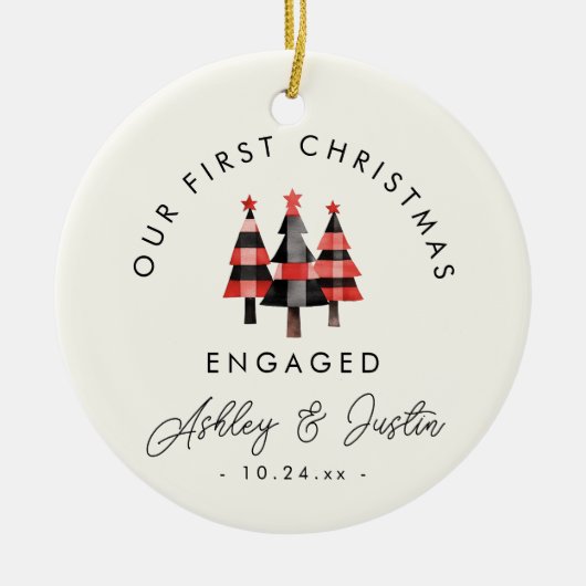 Modern Verloving Eerste Kerst Gezellig Plaid Keramisch Ornament (Voorkant)