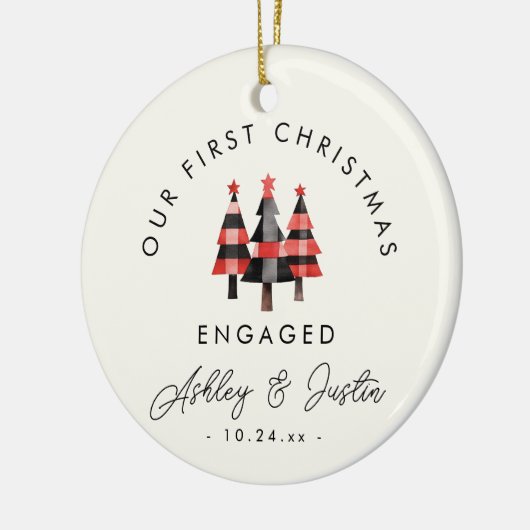 Modern Verloving Eerste Kerst Gezellig Plaid Keramisch Ornament (Links)