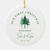 Modern Verloving eerste kerstpijnbomen Keramisch Ornament (Achterkant)