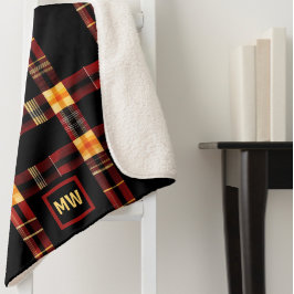 Modern vet geplakt rood, bruin geel monogram sherpa deken