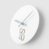 Modern Vijftig & Fabulous 50ste verjaardag Elegant Ronde Klok (Hoek)