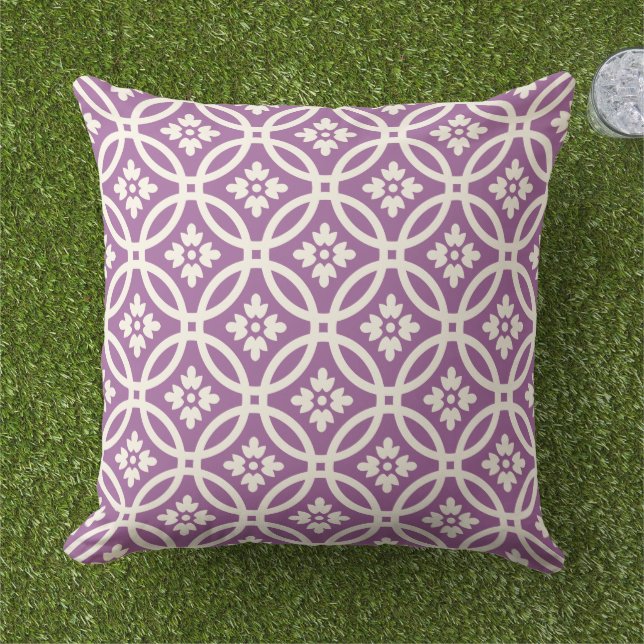 Modern Violet Floral Framework Pattern Buitenkussen (Gras)