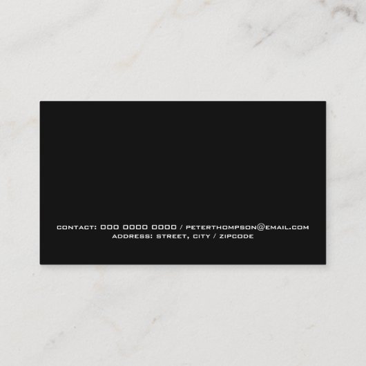 Modern visitekaartje met dunne blauwe lijn op zwar (Achterkant)