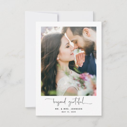 Modern voorbij Grateful Script 2 Photo Wedding Bedankkaart (Voorkant)