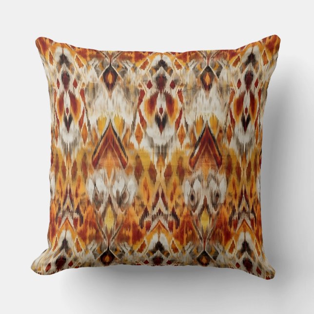 Modern Warm Neutrals Brown Oranje Ikat Tribal Kussen (Voorkant)