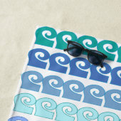 Modern Waves Pattern in Blues Gepersonaliseerd Strandlaken (In situ)