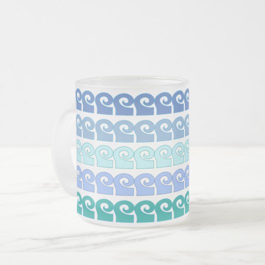 Modern Waves Pattern in Shades of Blue Matglas Koffiemok (Voorkant links)