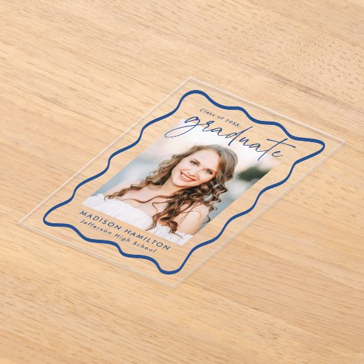 Modern Wavy Lijst Acryl Afstuderen Aankondiging (Laagn)