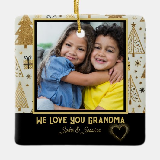 Modern We Love You Oma Zwart en Goud Keramisch Ornament (Voorkant)
