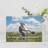 Modern we worden getrouwd. save the date (Staand voorkant)