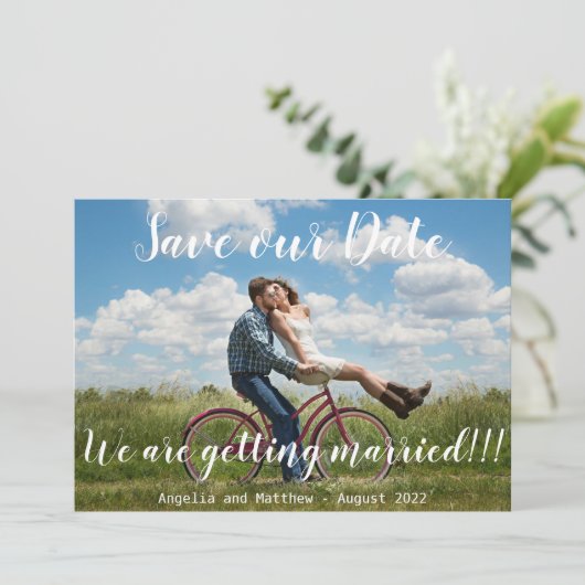 Modern we worden getrouwd. save the date (Staand voorkant)