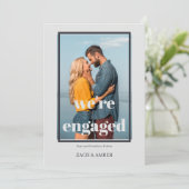Modern We zijn Betrokken Custom Photo Verloving Aankondiging (Staand voorkant)