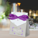 Modern Wedding Favors for a Unique Celebration Bedankdoosjes<br><div class="desc">Personalize with Style: Wedding Favors with Bow and Leaves for Creating Unique Memories. Find Contemporary Elegance,  Wedding Favor Boxes with Exclusive Design.Build Lasting Memories,   Choose Wedding Favors with Exclusive Personalization.
Elevate Your Wedding,  Opt for Modern Elegance with Exclusive Design Favor Boxes.</div>