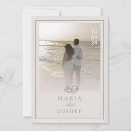 Modern Wedding Invitation with Bold Date Front Kaart