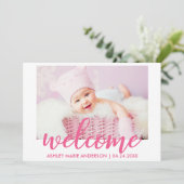 Modern Welkom, nieuw, warm roze baby Aankondiging (Staand voorkant)