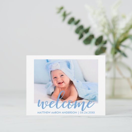 Modern Welkom Nieuwe Baby Boy Aankondiging Blauw (Staand voorkant)