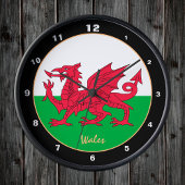 Modern Welsh Flag, trendy Wales Home / design Ronde Klok