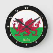 Modern Welsh Flag, trendy Wales Home / design Ronde Klok (Voorkant)