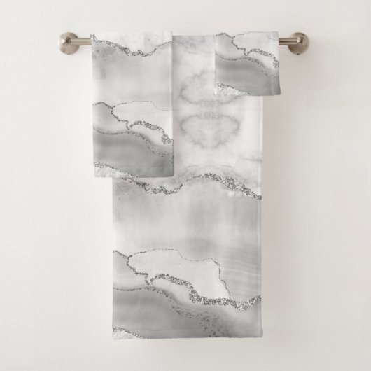 Modern White Agate Silver Faux Glitter Marble Bad Handdoek (Insitu)