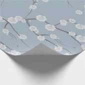 Modern White Blue Cherries Blossom Floral Pattern Cadeaupapier (Hoek)