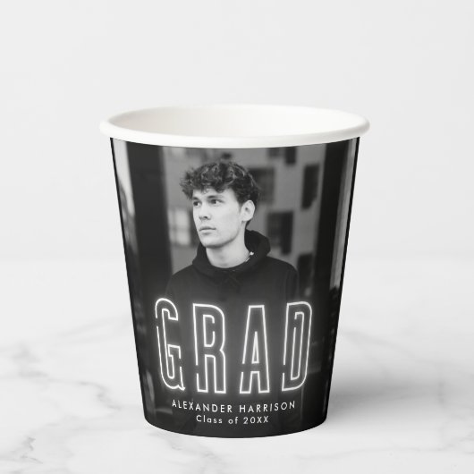 Modern White Neon Afstuderen Papieren Bekers (Voorkant)