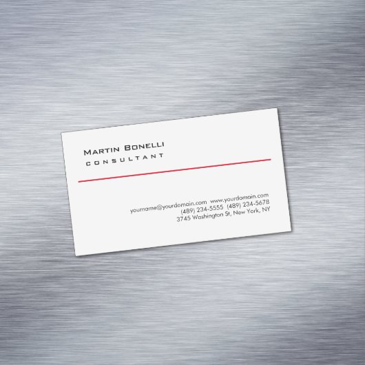 Modern White Red Simple Consultant-Visitekaartje Magnetisch Visitekaartje (Voorbeeld)