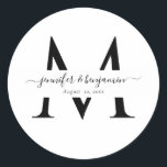 Modern White Wedding Monogram Envelope Seals Ronde Sticker<br><div class="desc">Aangepaste monogram trouwenvelopzegels met modern script. Eenvoudig online personaliseren. Overeenkomende items beschikbaar als aanvulling op deze elegante monogram trouwlabels.</div>