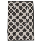 Modern Wielpatroon Mocha Brown Taupe Medium Cadeauzakje (Voorkant)