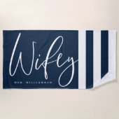 Modern Wifey Script Nautical Navy & White Stripes Strandlaken (Voorkant)