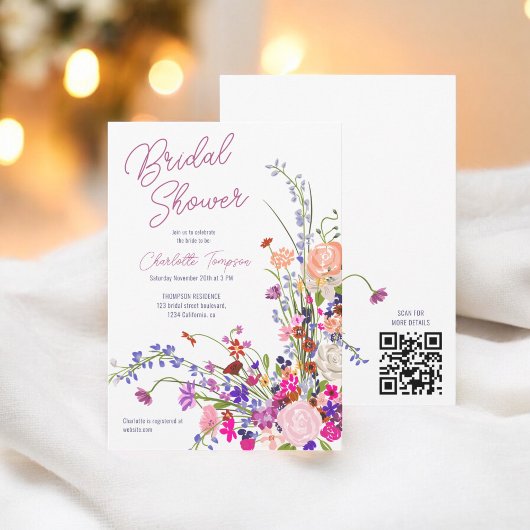 Modern wilde bloemen script vrijgezellenfeest QR Kaart