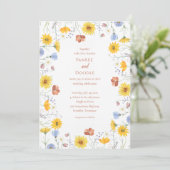 Modern wildflowers spring wedding kaart (Staand voorkant)