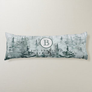Modern Winter Green Pine Forest Family Monogram Lichaamskussen