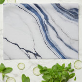 Modern wit en blauw minimalistisch marmer theedoek (Gevouwen)