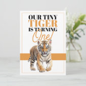 Modern Wit en Oranje Wild Tiger Oerwoud Verjaardag Kaart (Staand voorkant)