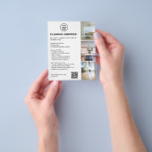 Modern Wit Logo Schoonmaakbedrijven Foto QR Flyer (Hand)