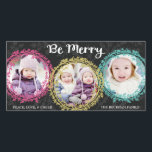 Modern Wreaths be Merry Three Photo Grey Feestdagenkaart<br><div class="desc">Colorful Wreaths Drie FotoHoliday-fotokaart van Orabella Prints.  Vervang de afbeeldingen van de sjabloon door foto's van uw eigen versie voordat u deze koopt.</div>