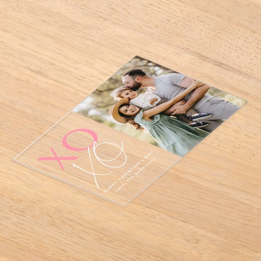 Modern XOXO Roze Valentijnsdag Foto Acryl Uitnodigingen (Laagn)