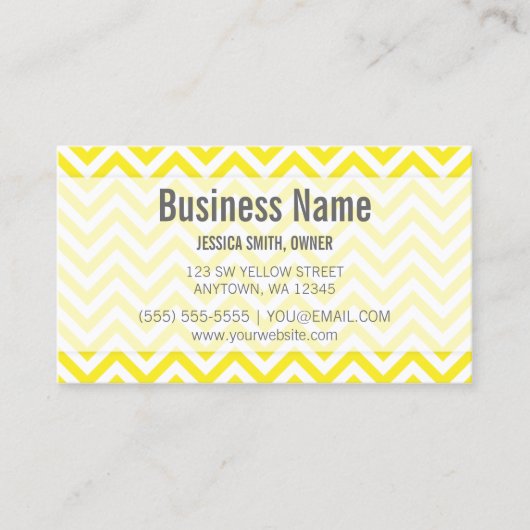 Modern Yellow and White Chevron Pattern Visitekaartje (Voorkant)