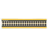 Modern yellow  beige &black dots monogram name korte tafelloper (Horizontaal)