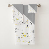Modern Yellow Grey Terrazzo Bad Handdoek (Insitu)