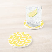 Modern Yellow Ikat Diamonds Zandsteen Onderzetter (Zijkant)