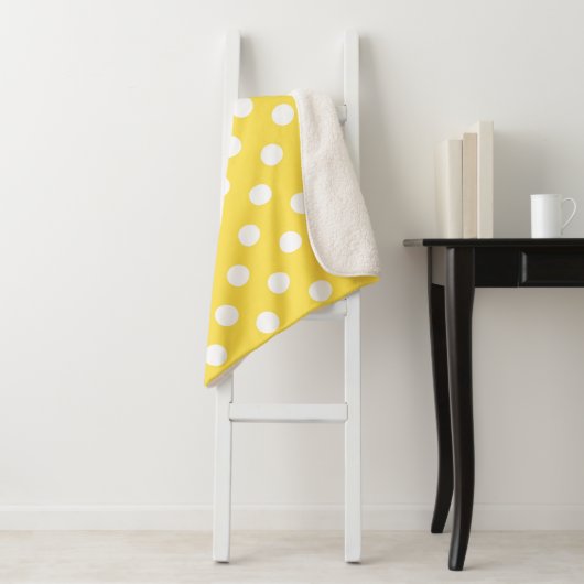 Modern Yellow Polka Dots Pattern Sherpa Deken (In situ)