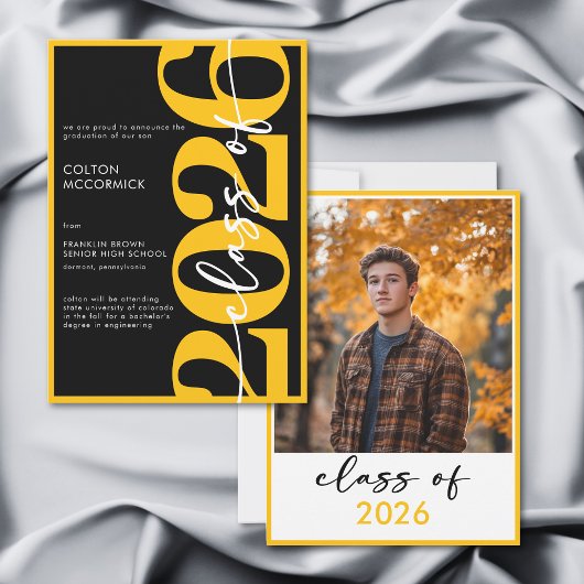 Modern Yellow Typography Graduation Announcement Kaart