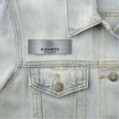 Modern zakelijk logo geborsteld zilver naamplaatje (In situ)