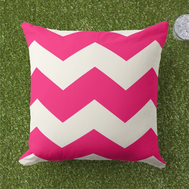 Modern Zig Zag Chevron Pattern Design Pillow Buitenkussen (Gras)