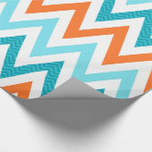 Modern ZigZag Chevron Oranje Aqua Blue Pattern Cadeaupapier (Hoek)