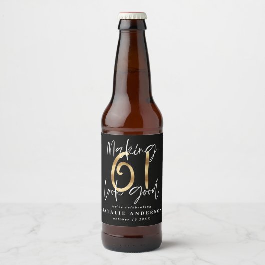 Modern zwart en goud 61ste verjaardag viering bier etiket (Voorkant)