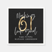 Modern zwart en goud 61ste verjaardag viering servet (Voorkant)